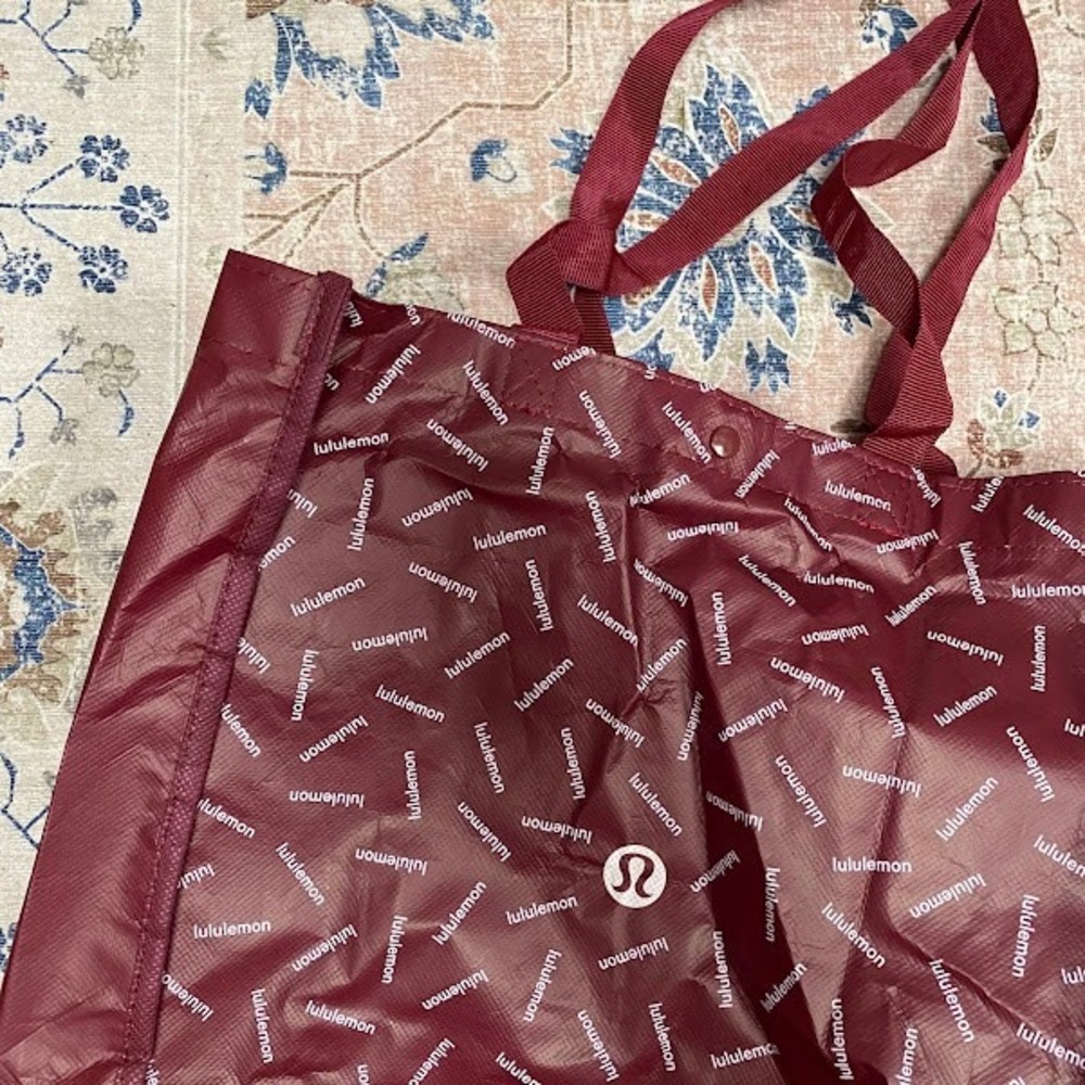 Lululemon Reusable Shopping Tote Bag‎ Burgundy Maroon All Over Logo Script Print - Picture 3 of 5
